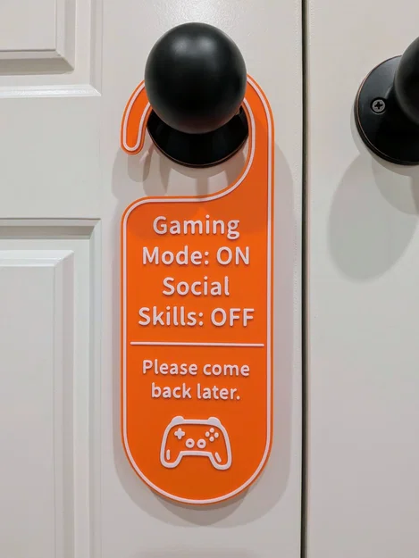 Bảng Treo Cửa “Gaming Mode On, Social Skills Off” - Image 1