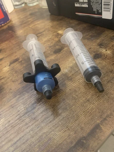 Syringe Luer Tips – Bộ đầu tip và khay giữ cho ống tiêm 20ml - Image 2