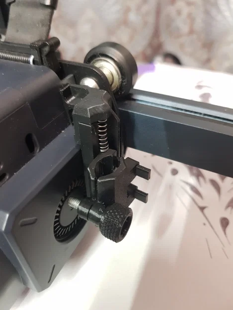 Plotter cho Elegoo Neptune 3/4 (Spring-loaded, cứng vững, kẹp bút 6–16mm) - Image 1