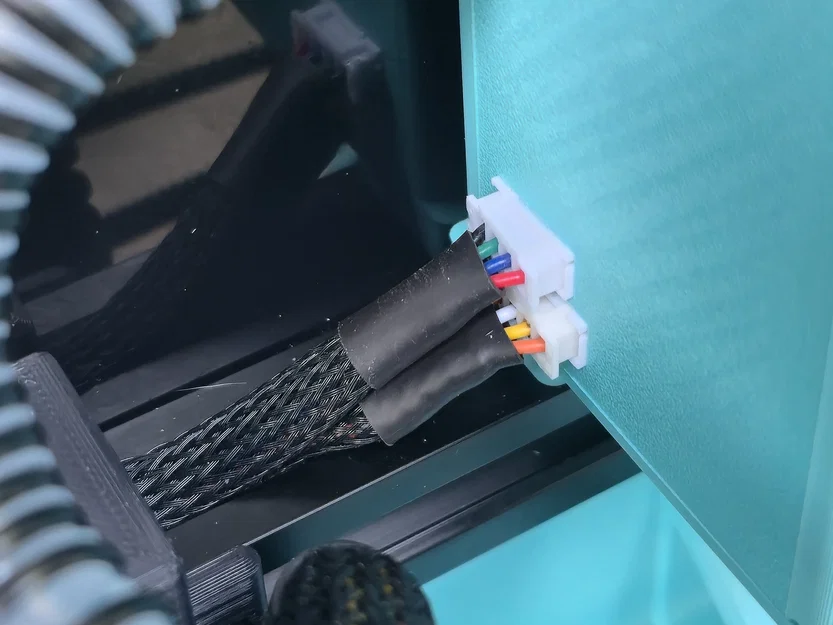 Nắp che dây LED Ender 3 NG v1.2 8x13 mm, có ốc bắt (mounting screw) - Image 3