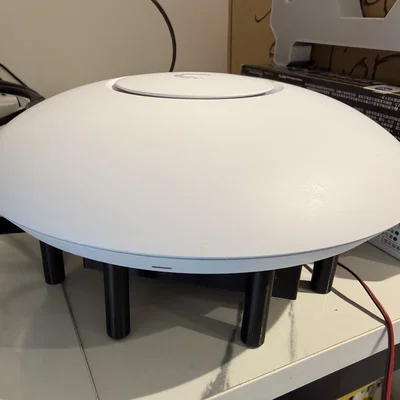 Tấm lưng Unifi U7 Pro kèm stand gắn quạt