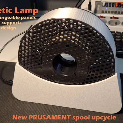 Đèn Kinetic (PRUSAMENT Upcycle)