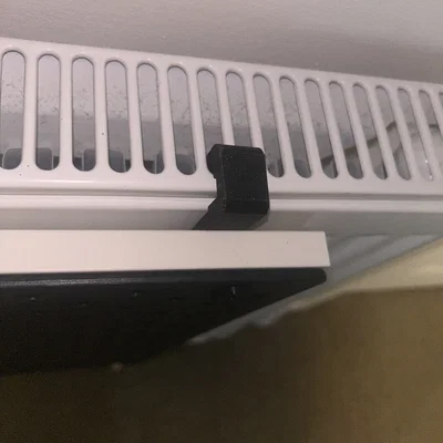 Móc Treo Radiator Có Lỗ Bắt Vít (Radiator Hook with Screw Holes)