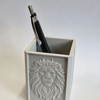 Khay đựng bút hình đầu sư tử (Lion Pen Cup Organizer) in 3D