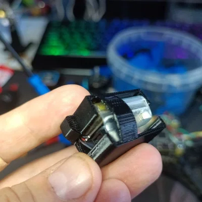 GEPRC/Phisital Mark 5 — Holder buzzer JHE42B kèm bảo vệ cáp coaxial