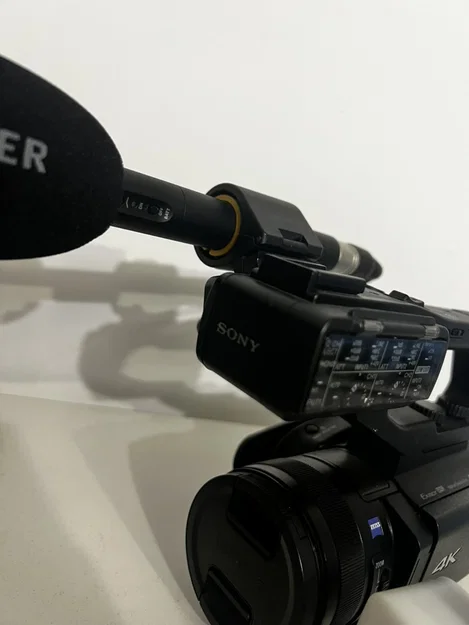 Adapter gắn shotgun mic cho Sony NX80/PXW-Z90/XLR-H1 (Sennheiser MKE300) - Image 1