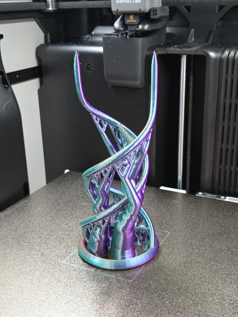 Giàn/giá đỡ cây trong nhà lấy cảm hứng từ DNA (double helix) - Image 4