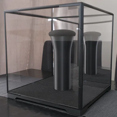 Hộp Trưng Bày Nón Bảo Hiểm (Helmet Display Case)