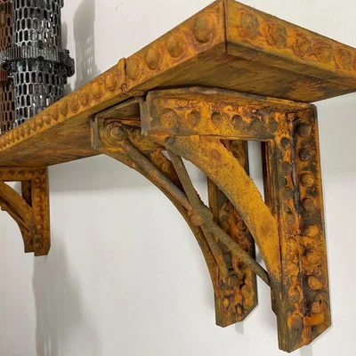Giá đỡ kệ phong cách công nghiệp