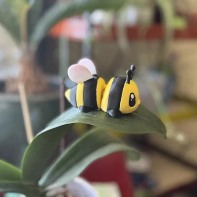 Mô hình ong mật Articulated Bumblebee và Heart Bumblebee in 3D