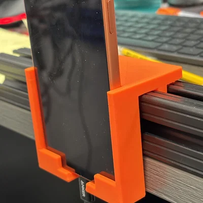 Giá đỡ điện thoại iPhone 17 Pro Max gắn khung nhôm 80/20 Racing Sim