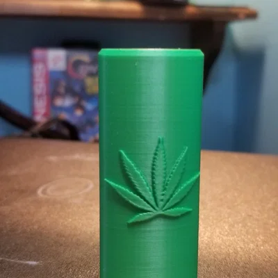 Vỏ bọc bật lửa Bic họa tiết lá cây in 3D độc đáo