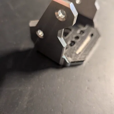 Top Plate cho Bondtech LGX Pro trên RatRig V Core 4 CNC Toolhead
