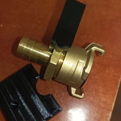 Ngàm treo tường cố định khớp nối ống nước 1 inch (Hose Coupling Holder)
