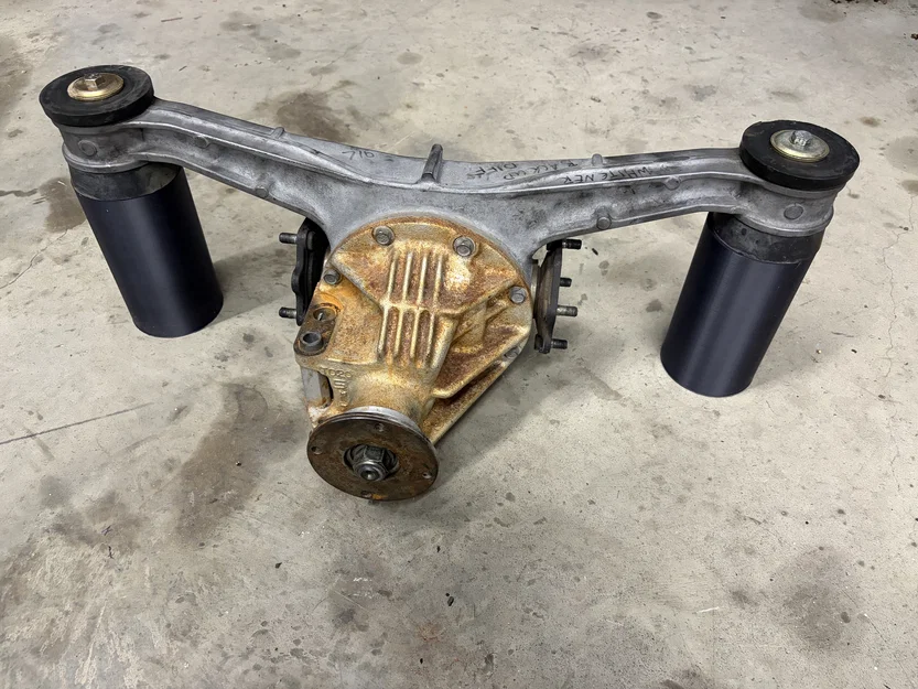 Spacer vận chuyển vi sai NA Miata (NA Miata differential transport spacer) - Image 1