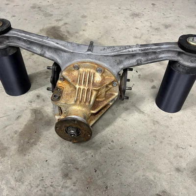 Spacer vận chuyển vi sai NA Miata (NA Miata differential transport spacer)