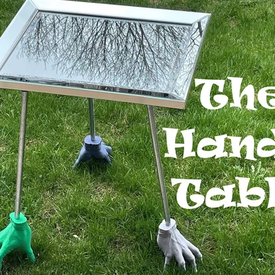 The Handy Table: Chiếc Bàn Độc Đáo Với Chân Hình Bàn Tay In 3D