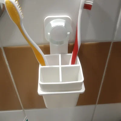 Drữiạk phòng tắm dán keo (Nalepovací kúpeľňový držiak)