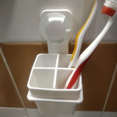 Drữiạk phòng tắm dán keo (Nalepovací kúpeľňový držiak)