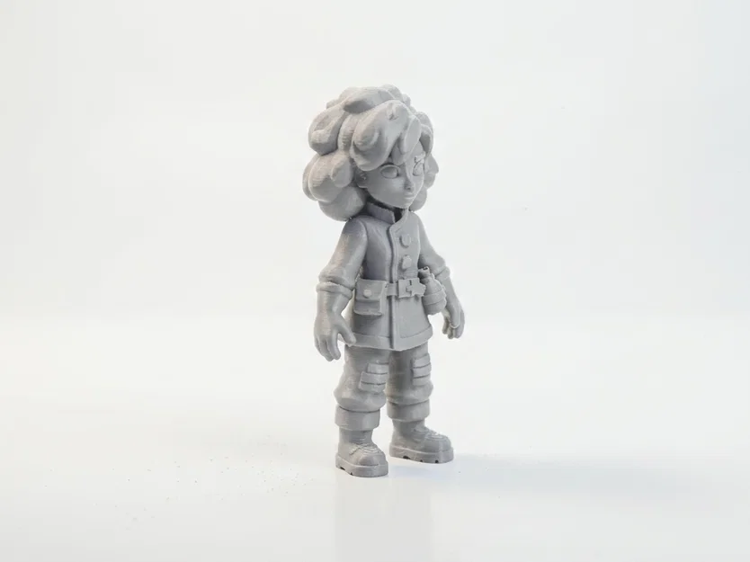 Tượng Chibi Cô Nàng Du Lịch Dễ Thương – 3D Printable - Image 1