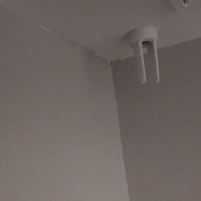 Ngàm giữ móc trần cho cây kéo thang gác mái (Attic stairs pull rod roof hook holder)