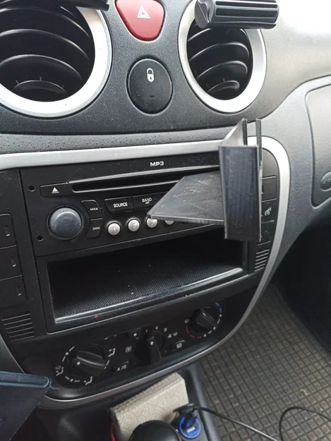 Giá đỡ điện thoại khe CD ô tô universal (Universal Car CD Slot Phone Mount) - Image 3