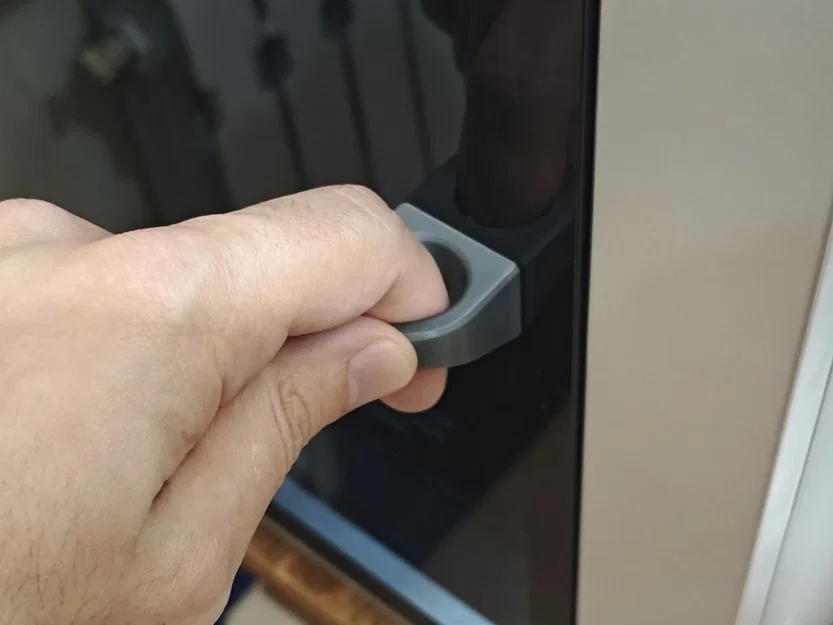 Tay nắm cửa QIDI Q2 basic door handle - Image 2