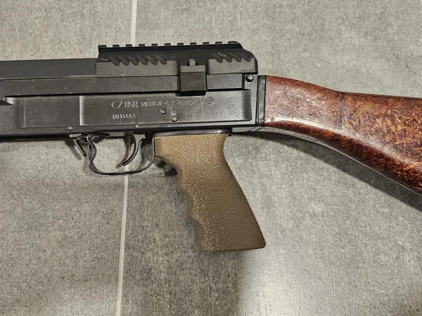 Tay cầm pistol vz 58 (ergonomic) - Image 1