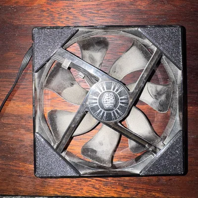 Nắp che góc quạt PC 120mm — Chỉ 6.5 gram