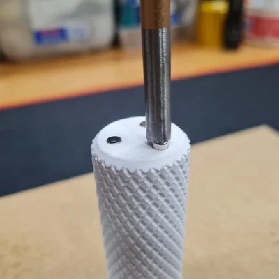 Hộp đựng/giá giữ điện cực tungsten (TIG) – Tungsten electrode holder / storage box