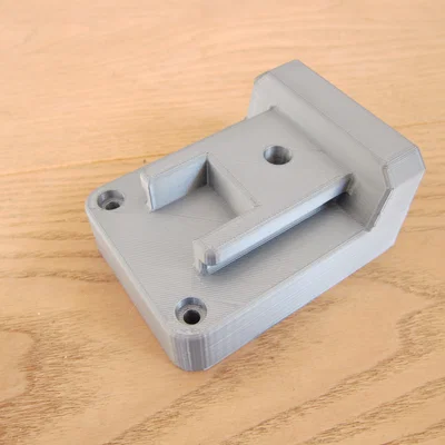 Giá đỡ dụng cụ Milwaukee (tương thích clip)