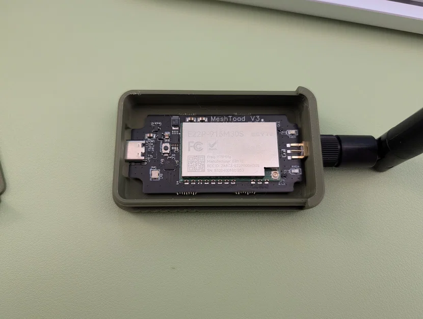 Hộp Enclosure MeshToad V3 - v1 - Image 1