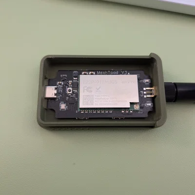 Hộp Enclosure MeshToad V3 - v1
