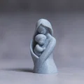 Mother – Tượng điêu khắc tối giản về tình mẫu tử - Thumbnail 4