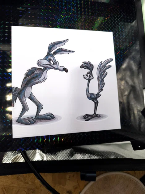 Tranh tường Hueforge Wile E. Coyote & Road Runner – Looney Tunes HF Print - Image 1