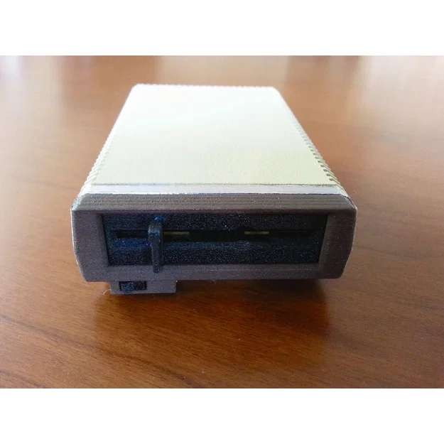 Atari 1050 SD Card reader – Mô hình tỉ lệ 1:3 - Image 1