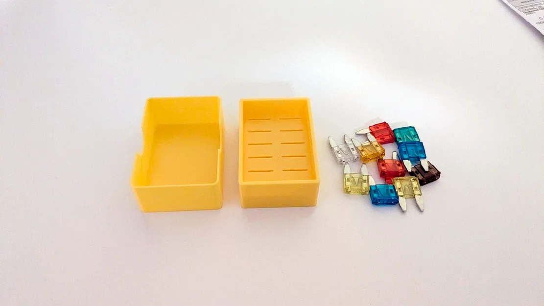 Hộp Đựng Cầu Chì Mini (Mini Fuses Box) Tiện Lợi - Image 2