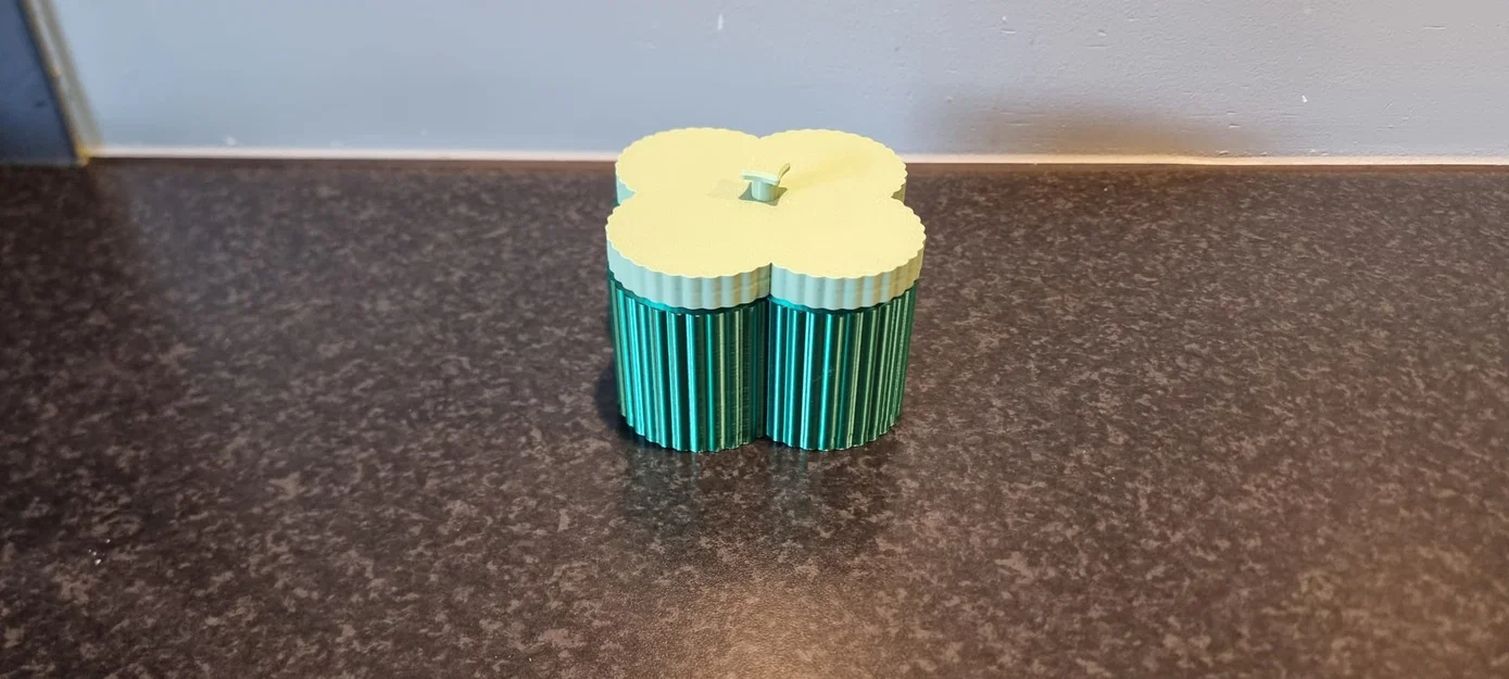 Hộp trang trí hình cỏ bốn lá (Decorative clover box) - Image 5