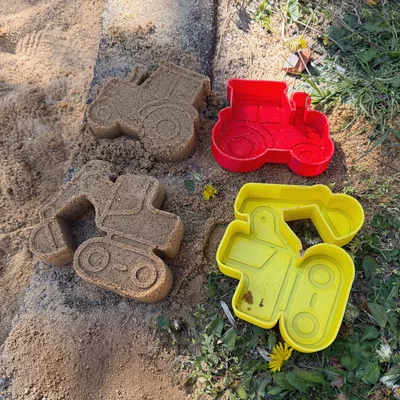 Bộ Khuôn Cát Cho Bé: Máy Kéo & Máy Xúc (Tractor & Excavator)