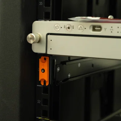 Intel Xserve Rackmount Spacer Bracket 805-7385