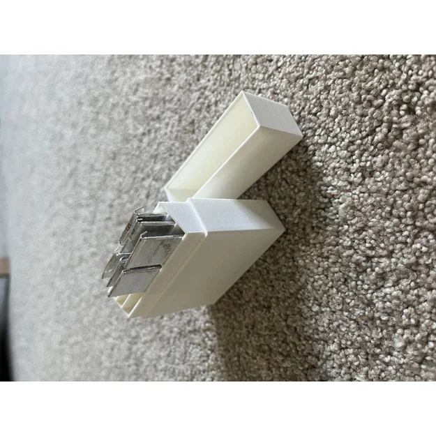 Hộp đựng kẹo cao su Extra (Extra Gum Holder) thiết kế nhỏ gọn - Image 1