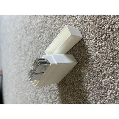 Hộp đựng kẹo cao su Extra (Extra Gum Holder) thiết kế nhỏ gọn