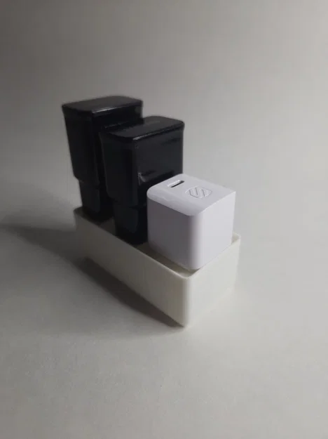 Khay Gridfinity đựng Power Brick (Sạc Điện Thoại) 1x2 - Image 5