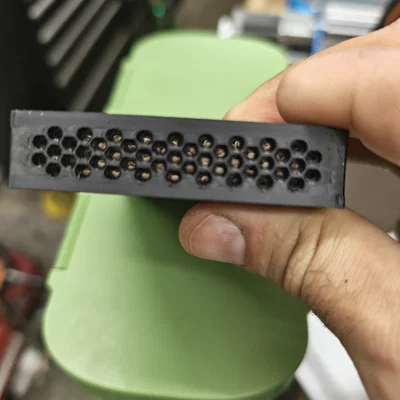 Nửa Dưới Lỗ Nhỏ cho Hộp Desiccant Filament Storage 2026