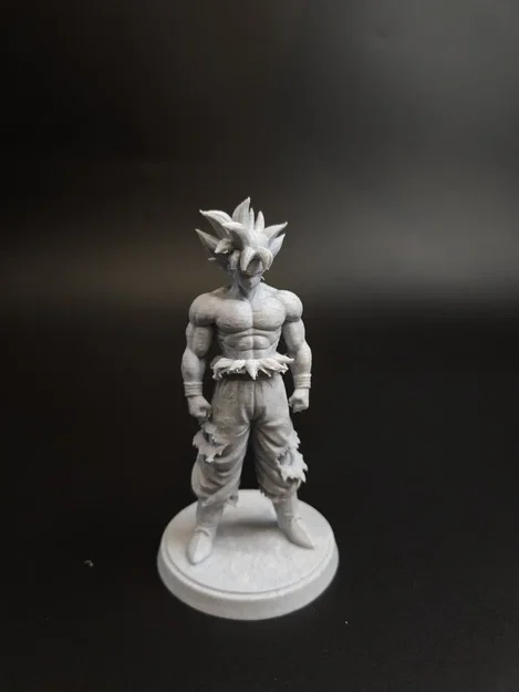 Tượng mô hình Goku (Goku figurine) - Image 2