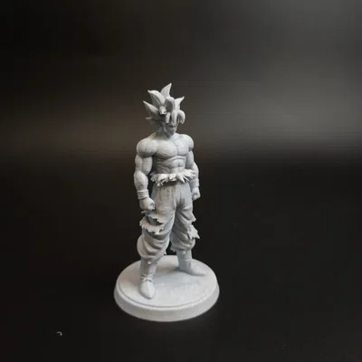 Tượng mô hình Goku (Goku figurine)