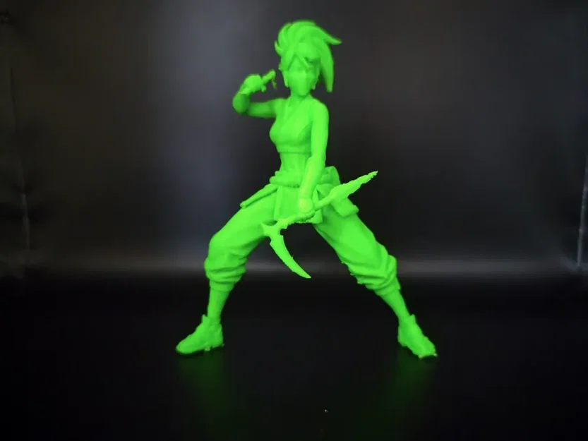 Mô hình Akali figure – Sát thủ phép thuật - Image 3