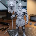 Mô hình chiến binh cầm cờ đầu sói đầy uy phong để in 3D - Thumbnail 1