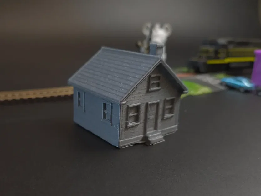 Nhà Ngoại Ô Thu Nhỏ (Miniature Suburban House) - Image 1