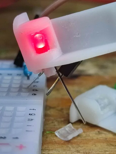 Bộ giá đỡ đèn báo vị trí cho LED 3mm (Position Lights) - Image 1
